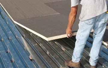 benefits of insulating Lantyan flat roofing